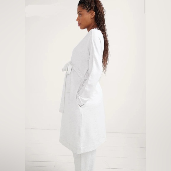 Hatch Nesting Robe - Picture 4 of 6